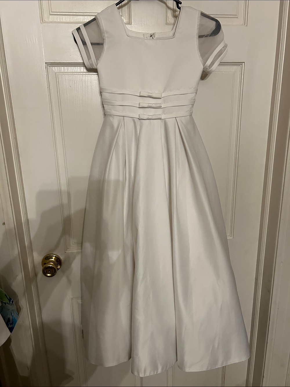 Girls White Satin Communion or Special Occasion Dress Size See Measurements EUC
